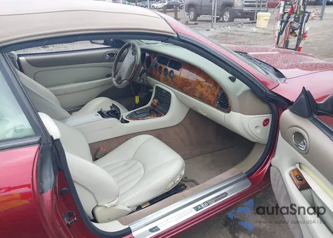 1998 Jaguar Xk8 from USA, damaged, VIN SAJGX2241WC018831